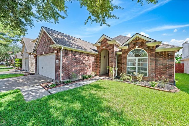 11843 Leaf Oak Drive, Houston, TX 77065