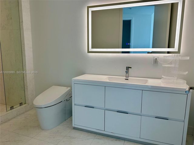 18555 Collins Ave 1705, Sunny Isles Beach, FL 33160
