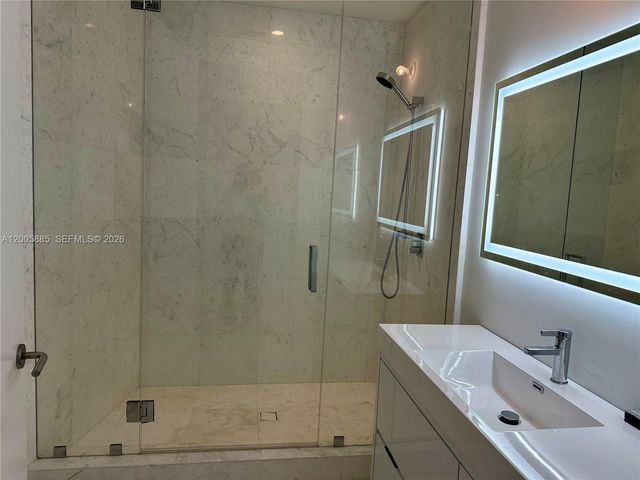 18555 Collins Ave 1705, Sunny Isles Beach, FL 33160