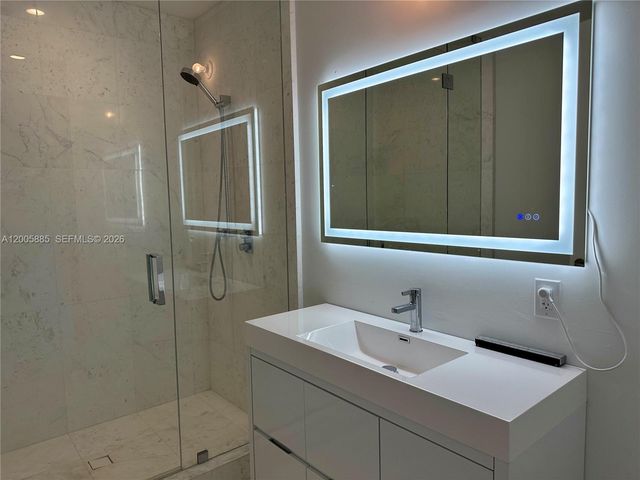 18555 Collins Ave 1705, Sunny Isles Beach, FL 33160