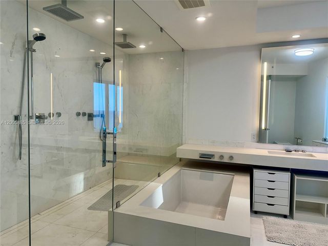 18555 Collins Ave 1705, Sunny Isles Beach, FL 33160