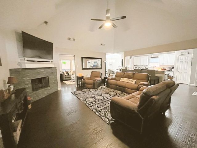 2309 Lesley Lane, Mesquite, TX 75181