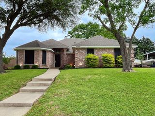 2309 Lesley Lane, Mesquite, TX 75181