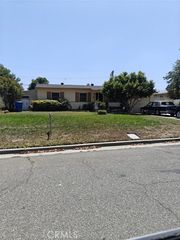 2428 Vasquez Place, Riverside, CA 92507