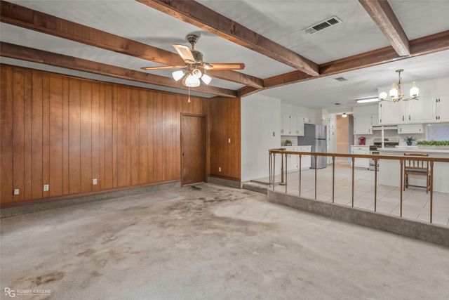 6718 N Park Court, Shreveport, LA 71107