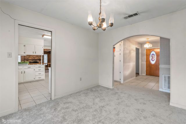 6718 N Park Court, Shreveport, LA 71107