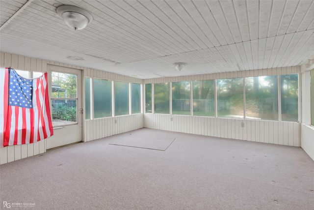 6718 N Park Court, Shreveport, LA 71107