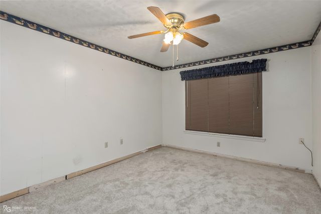 6718 N Park Court, Shreveport, LA 71107