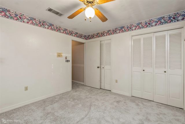 6718 N Park Court, Shreveport, LA 71107