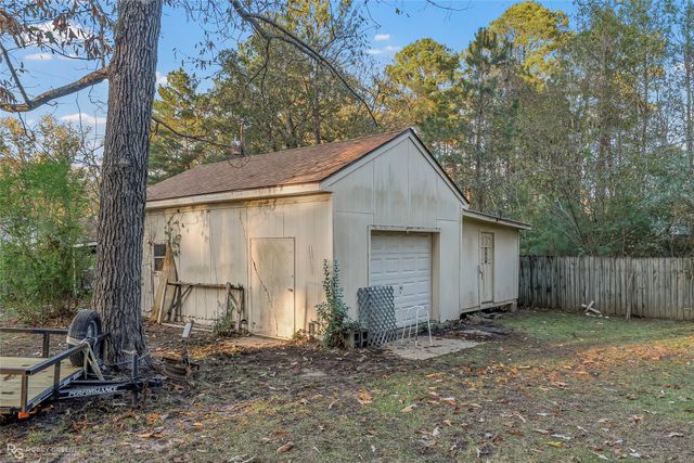 6718 N Park Court, Shreveport, LA 71107