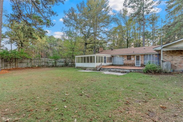 6718 N Park Court, Shreveport, LA 71107