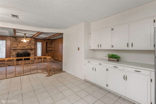 6718 N Park Court, Shreveport, LA 71107