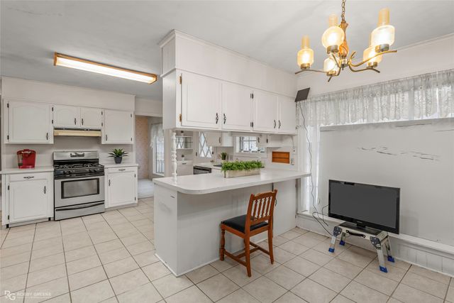 6718 N Park Court, Shreveport, LA 71107