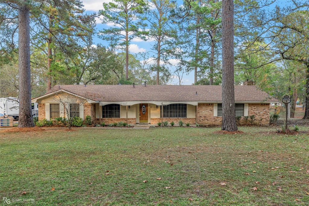 6718 N Park Court, Shreveport, LA 71107