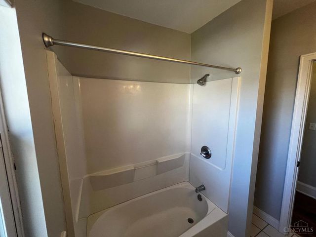 5801 Ridge Avenue, Cincinnati, OH 45213