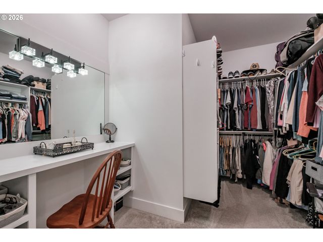 494 Troon Ave, Woodburn, OR 97071