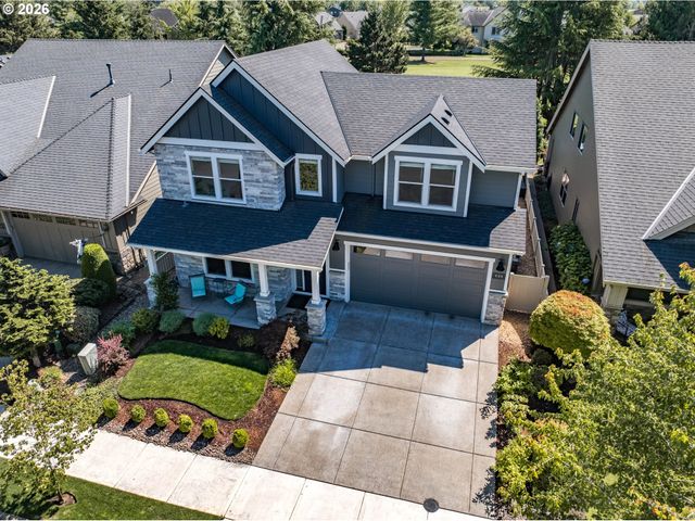 494 Troon Ave, Woodburn, OR 97071