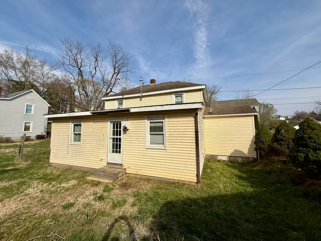 421 7th ST, Vinton, VA 24179
