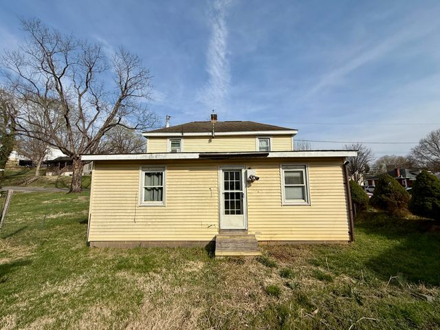 421 7th ST, Vinton, VA 24179