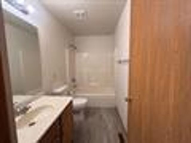 1401 Hazelwood Drive, Belvidere, IL 61008