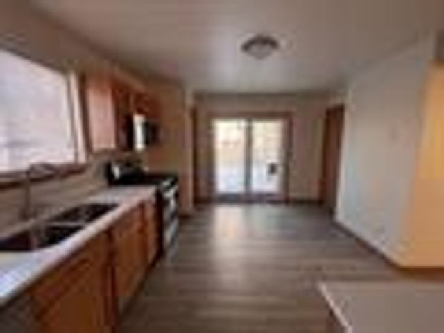 1401 Hazelwood Drive, Belvidere, IL 61008