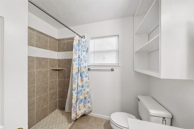 15 Hill Lane, Coldspring, TX 77331