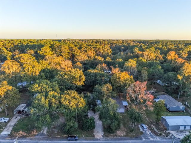 15 Hill Lane, Coldspring, TX 77331