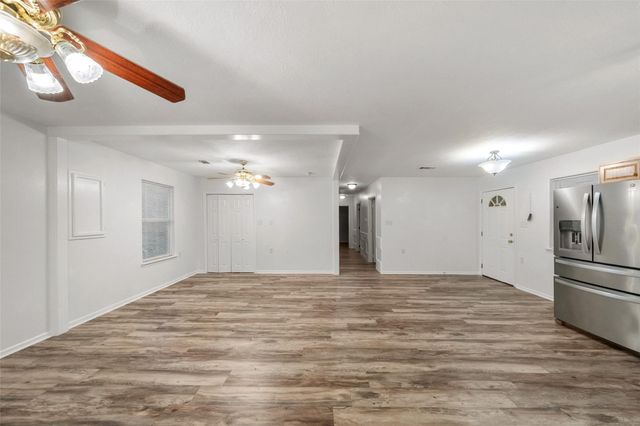 15 Hill Lane, Coldspring, TX 77331