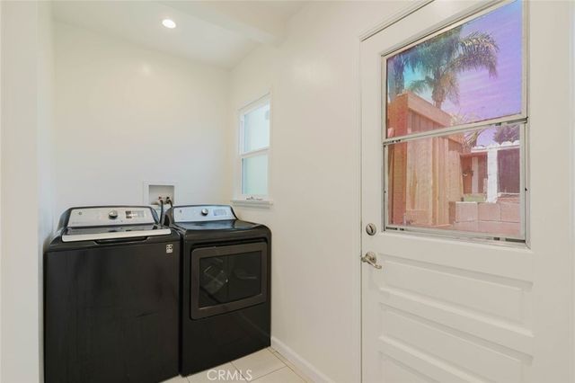 6712 Belmar Avenue, Reseda, CA 91335