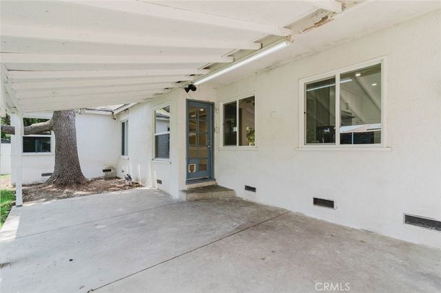 6712 Belmar Avenue, Reseda, CA 91335