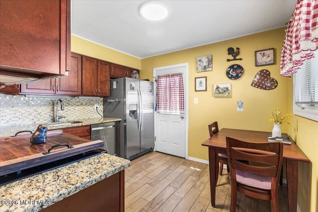 360 Park Avenue, Old Bridge, NJ 08857