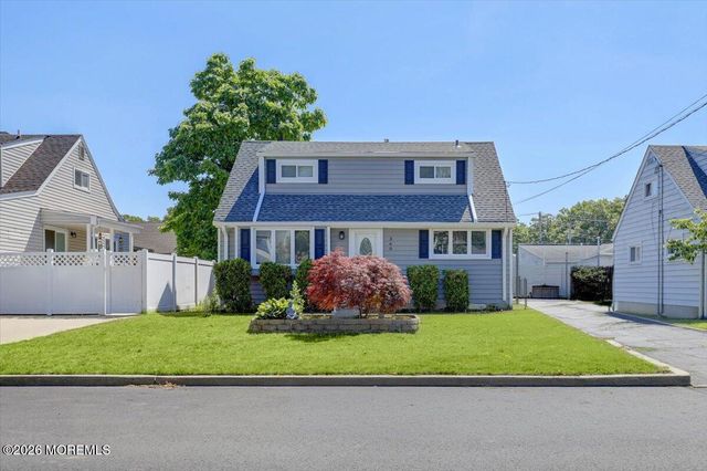 360 Park Avenue, Old Bridge, NJ 08857