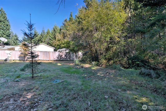 150 E Peaceful Place, Grapeview, WA 98546