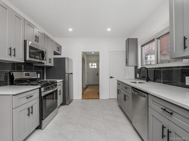 219 S 2nd Avenue, Mount Vernon, NY 10550