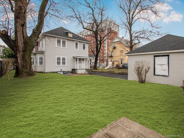 219 S 2nd Avenue, Mount Vernon, NY 10550