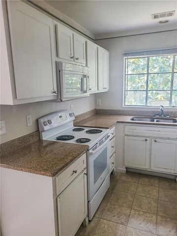 395 Oakland SE Avenue, Atlanta, GA 30312