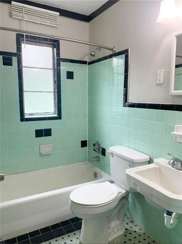 395 Oakland SE Avenue, Atlanta, GA 30312