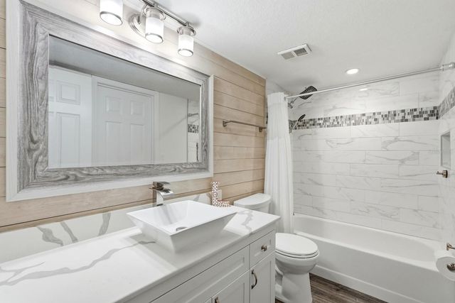 458 BOUCHELLE DRIVE 203, New Smyrna Beach, FL 32169