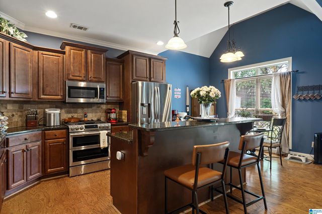 211 KENNISTON DALE, Pelham, AL 35124