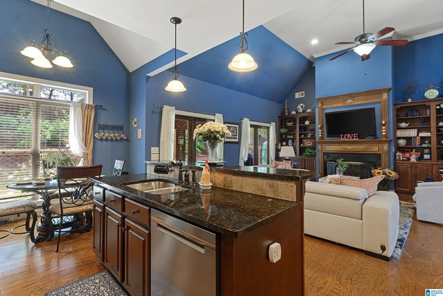 211 KENNISTON DALE, Pelham, AL 35124