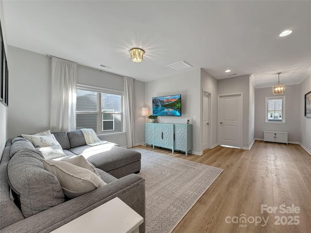 162 Tetcott Street, Mooresville, NC 28115