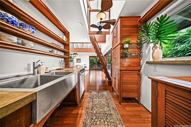 380 Portlock Road, Honolulu, HI 96825