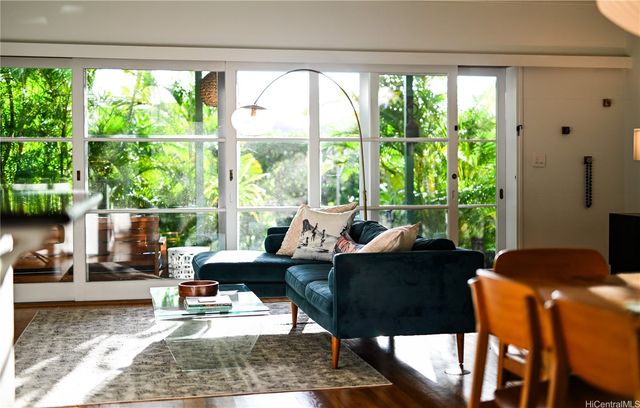 380 Portlock Road, Honolulu, HI 96825