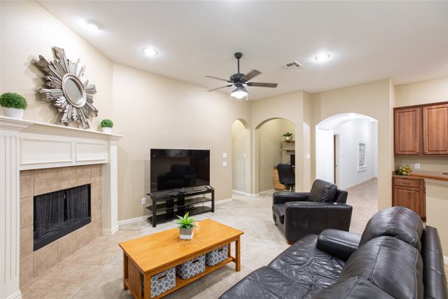 209 Timber Drive, Princeton, TX 75407