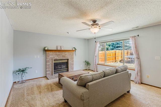 6910 Sproul Lane, Colorado Springs, CO 80918