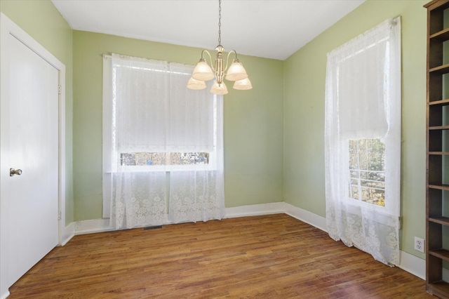 404 E Oak Street, Ozark, MO 65721