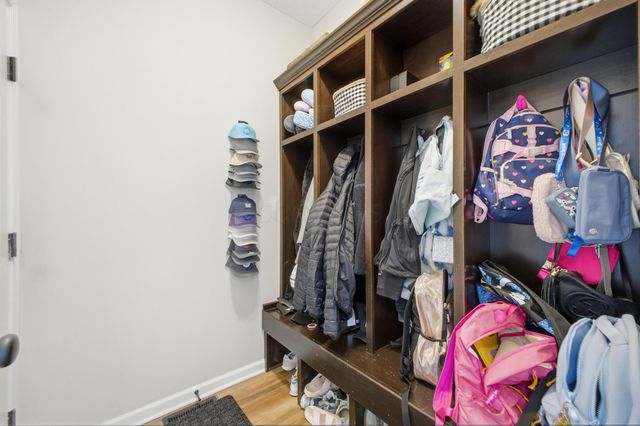 8197 Narrow Leaf Drive, Blacklick, OH 43004