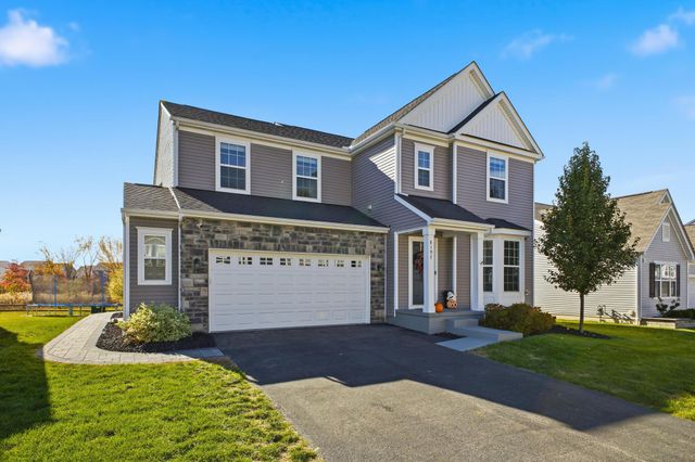 8197 Narrow Leaf Drive, Blacklick, OH 43004