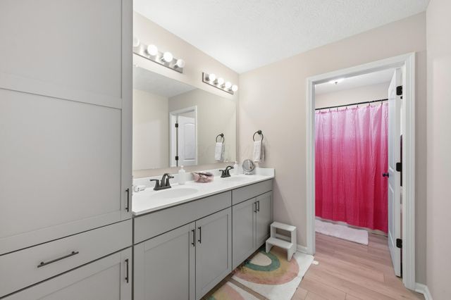 8197 Narrow Leaf Drive, Blacklick, OH 43004