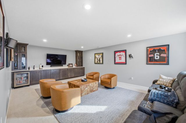 8197 Narrow Leaf Drive, Blacklick, OH 43004